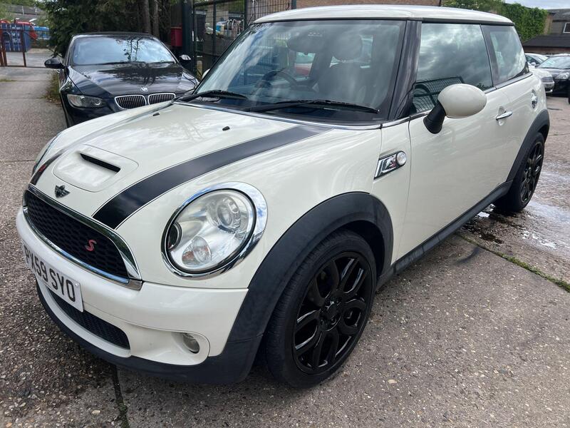Mini Cooper view 2
