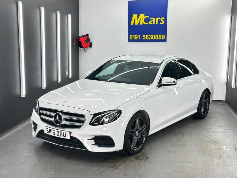 Mercedes-Benz E-Class view 4