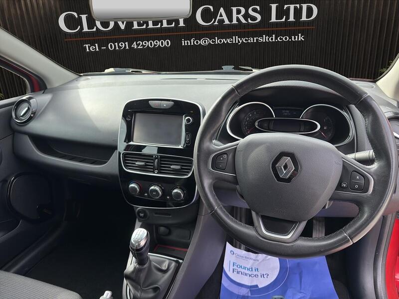 Renault Clio view 3