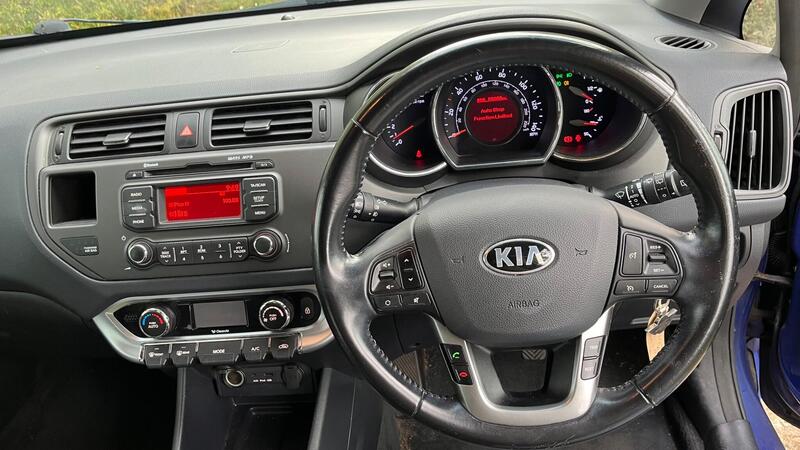 2014 Kia Rio — photo 22