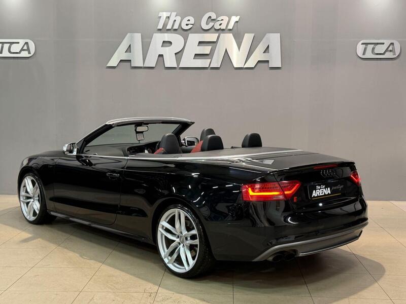 Audi S5 view 4
