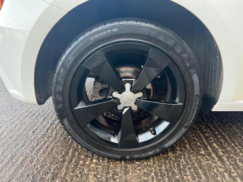 Audi A1 view 25
