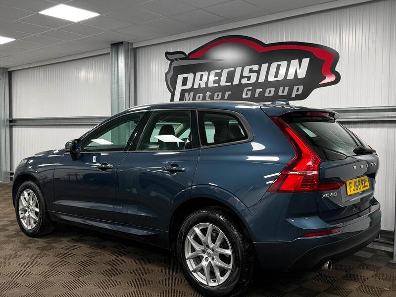 Volvo XC60 view 7