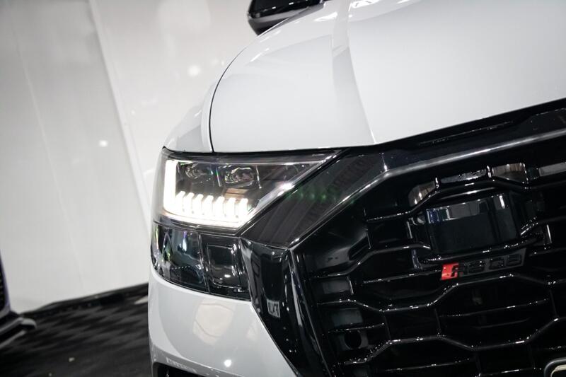 Audi Audi RSQ8 view 5