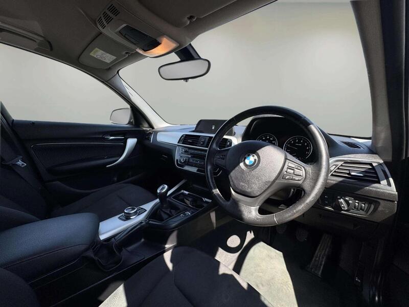BMW 1 Series view 2