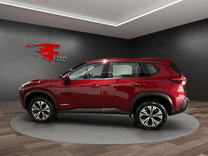 Nissan X-Trail view 4