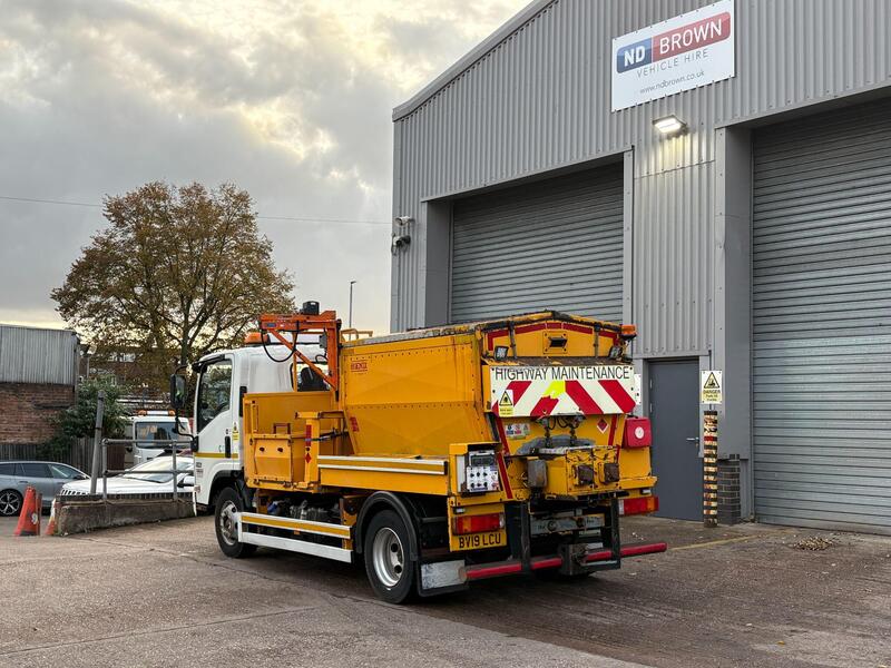 Isuzu N75-150 7.5T Hot Box (Twin)