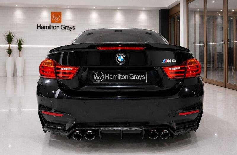 BMW M4 view 5
