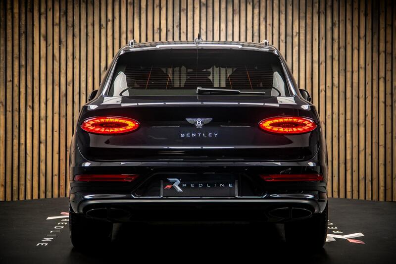 Bentley Bentayga view 5