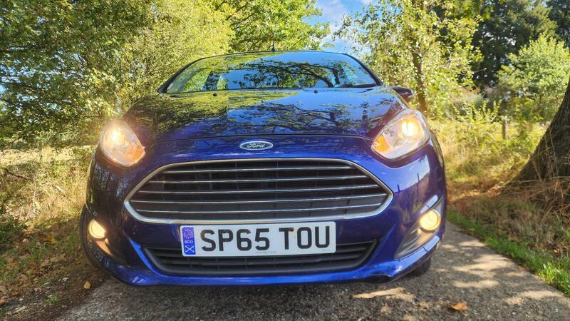 2015 Ford Fiesta — photo 4