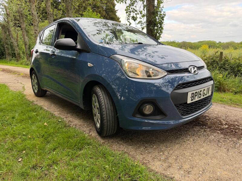 2015 Hyundai i10 1.0 S Euro 5 5dr for sale at IHK Enterprise West Sussex