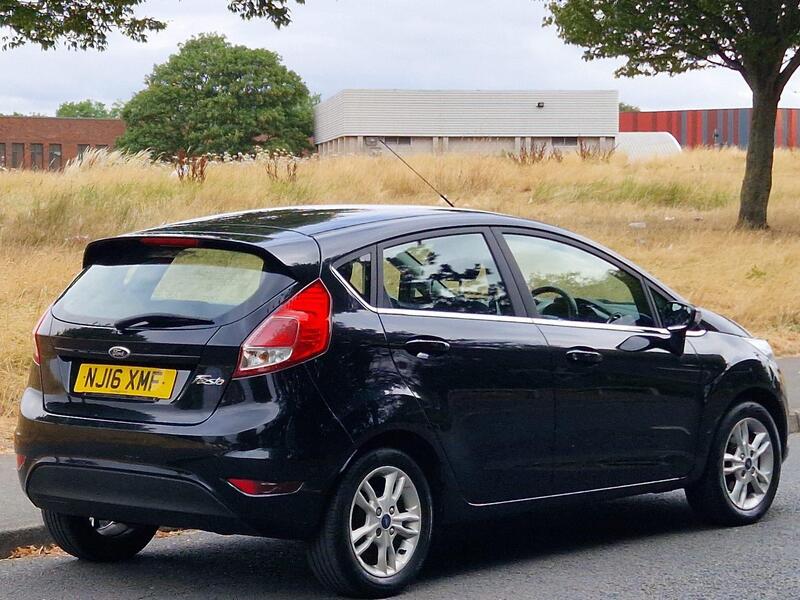 Ford Fiesta view 6