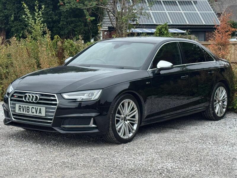 Audi S4 view 6