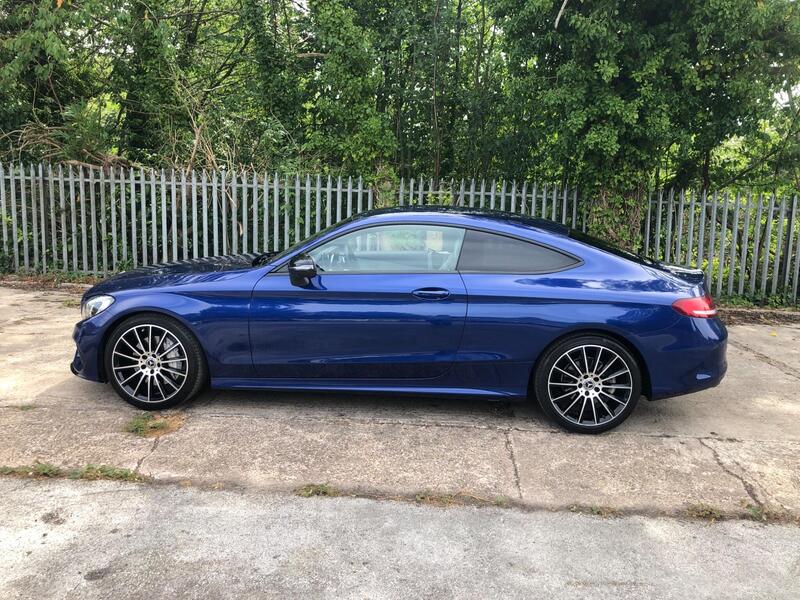 Mercedes-Benz C-Class view 3