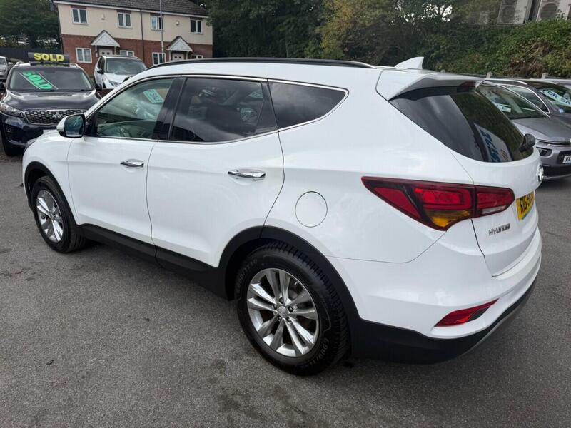 Hyundai Santa Fe view 5