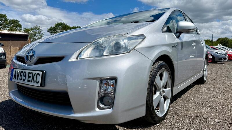 Toyota Prius view 7