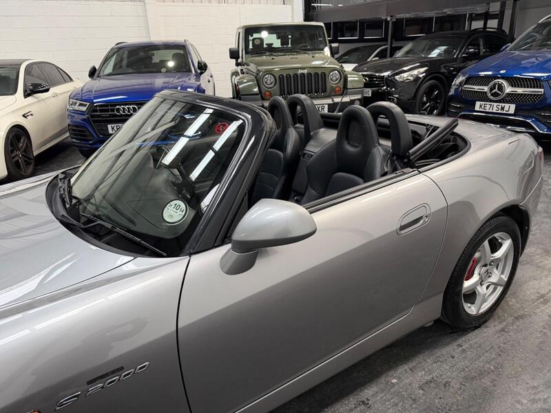 Honda S2000 view 3