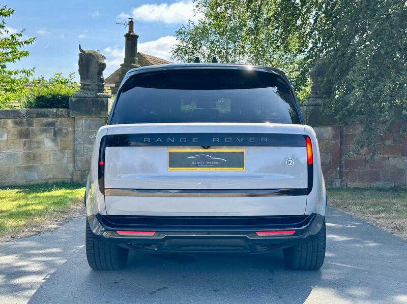 Land Rover Range Rover view 5
