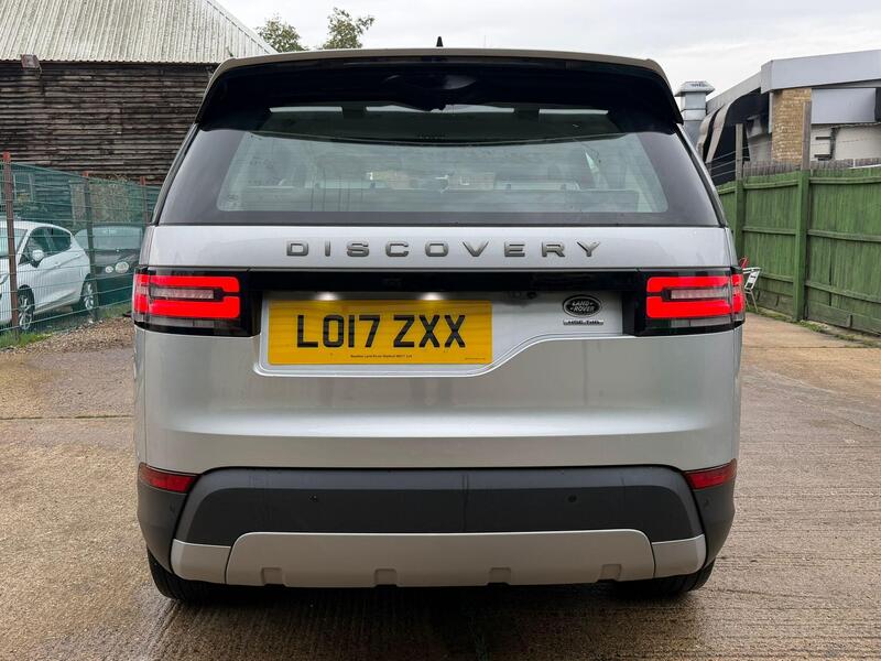 Land Rover Discovery view 6