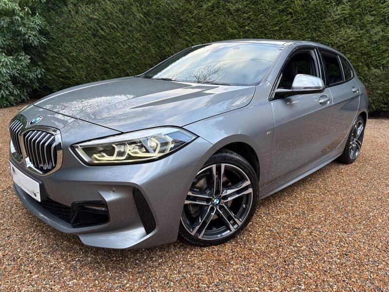 BMW 1 Series view 4