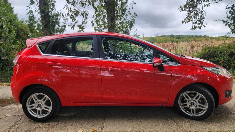2012 Ford Fiesta — photo 6