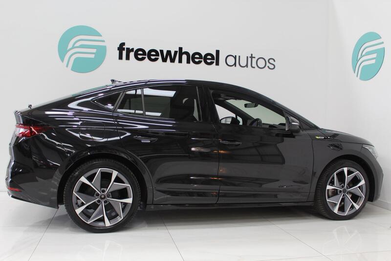 2022 Skoda Enyaq in Black — image 31 of 93