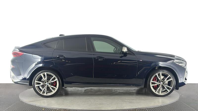 BMW X6 view 3