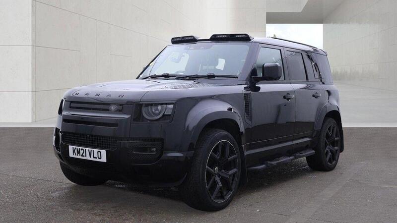 Land Rover Defender view 3