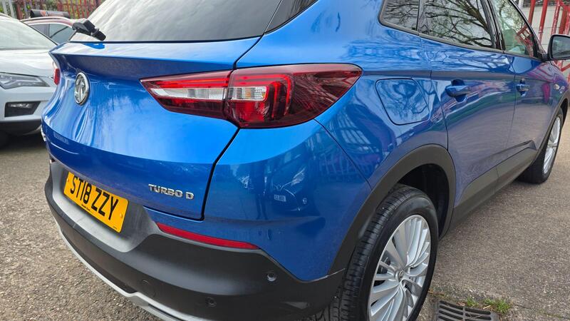 Vauxhall Grandland X view 5