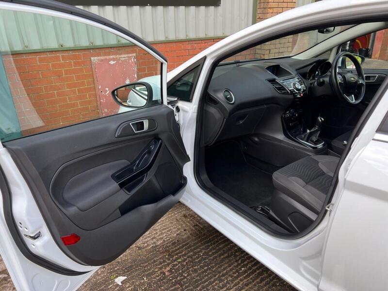 Ford Fiesta view 16
