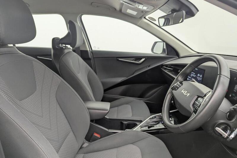 Kia Niro view 3