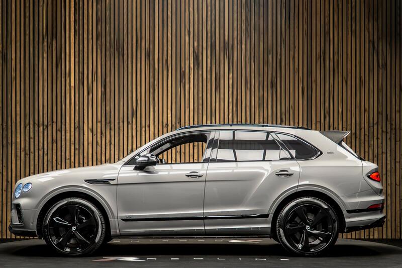 Bentley Bentayga view 7