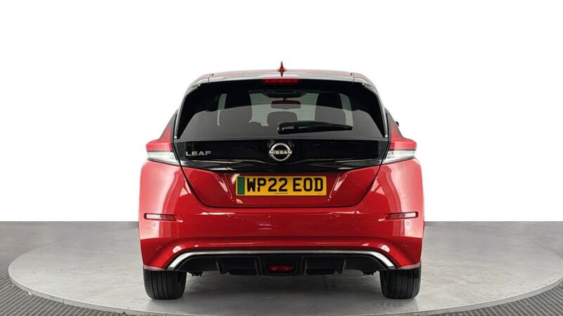 Nissan Leaf view 5