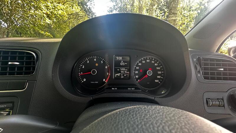 2014 Volkswagen Polo — photo 13