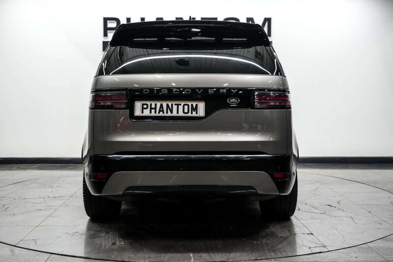 Land Rover Discovery 3 view 4