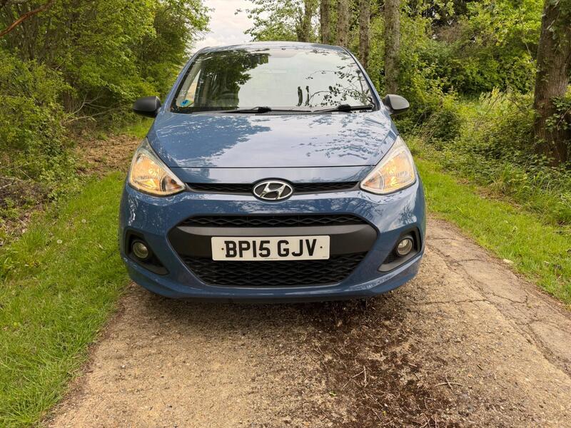 2015 Hyundai i10 — photo 2