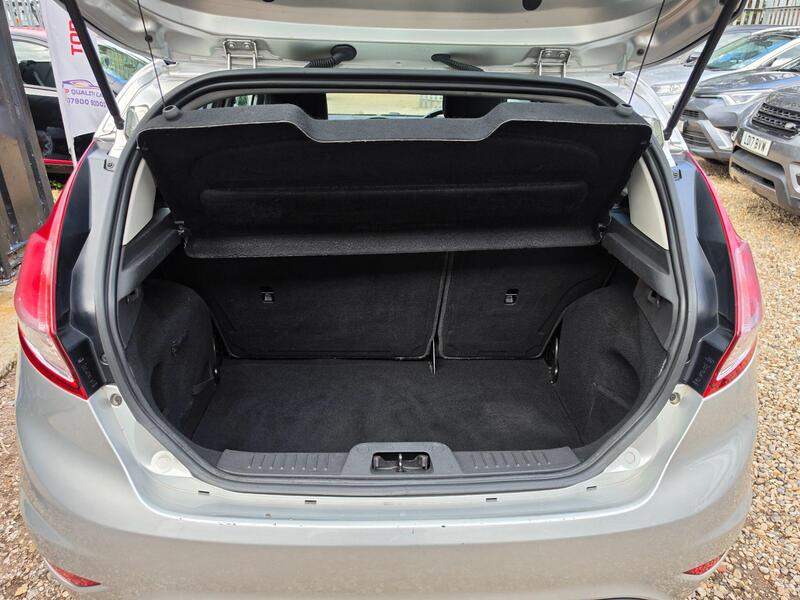 Ford Fiesta 1.25 Zetec Euro 6 5dr thumbnail 8