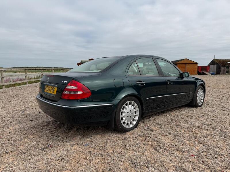 Mercedes-Benz E Class view 3