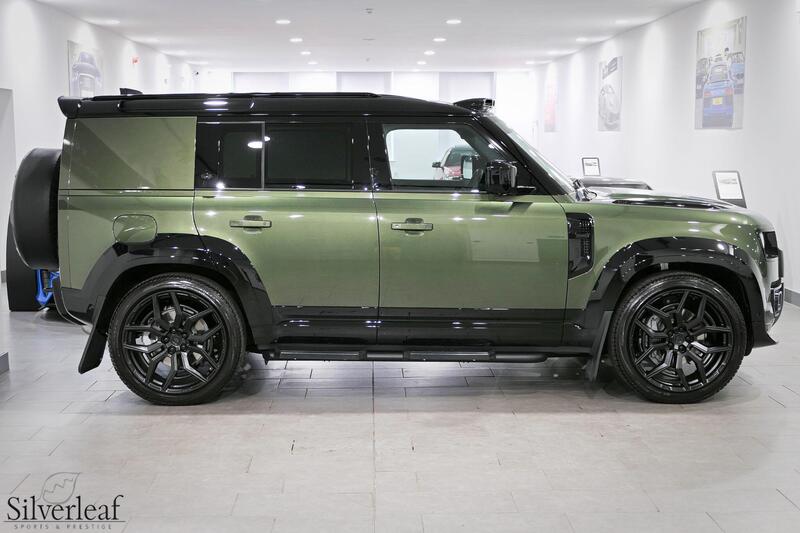 Land Rover Defender view 3