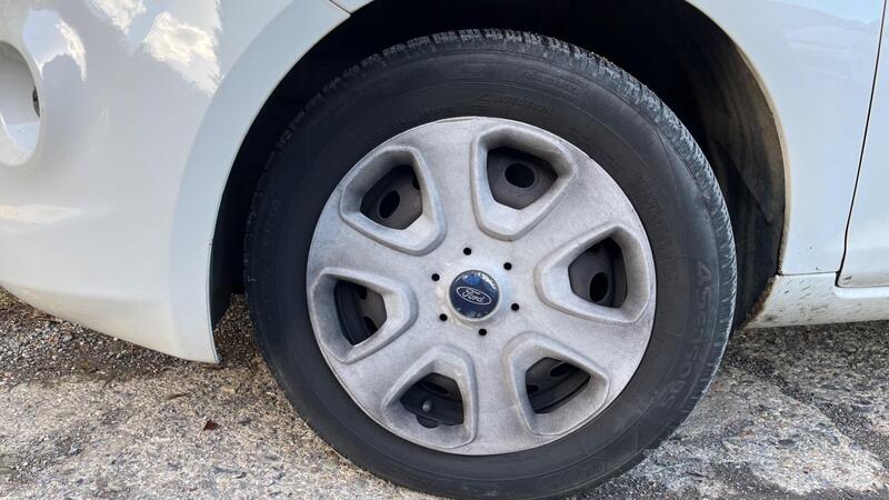 2013 Ford Ka — photo 46