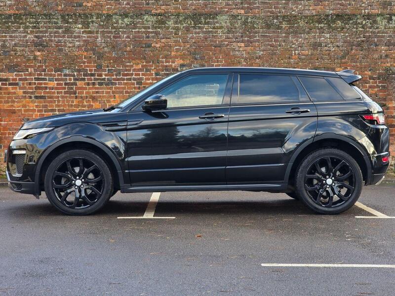 Land Rover Range Rover view 2
