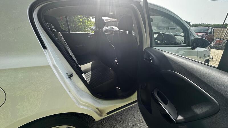 2015 Vauxhall Corsa — photo 7
