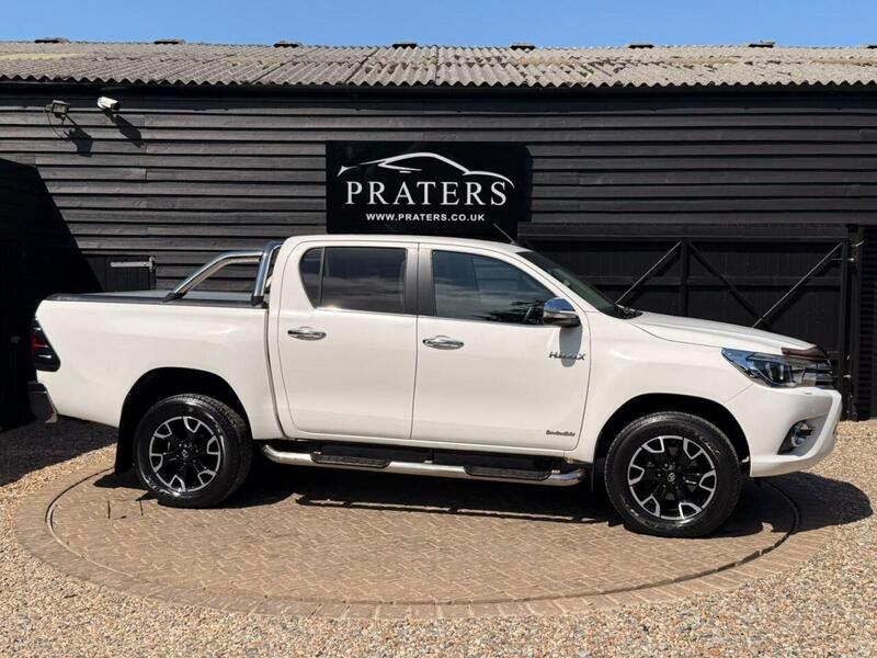 Toyota Hilux view 5