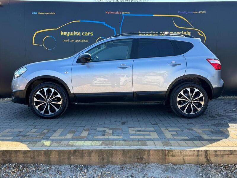Nissan Qashqai view 2