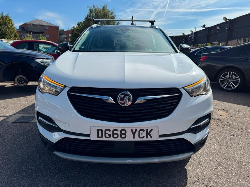 Vauxhall Grandland X view 3
