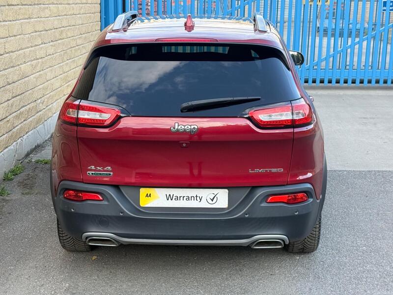 Jeep Cherokee view 6