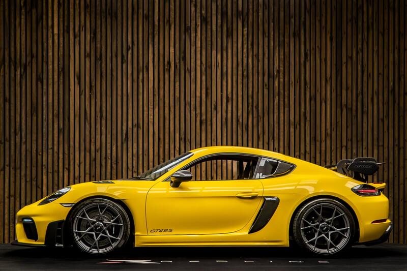 Porsche Cayman view 7