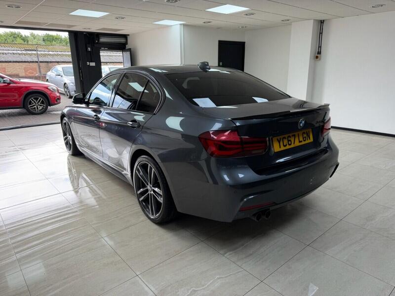 BMW 3 Series view 5