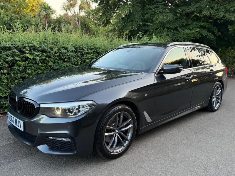 BMW 5 Series view 6