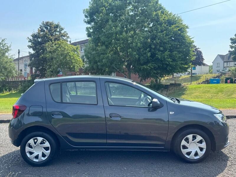 Dacia Sandero view 6